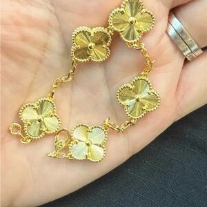 Gold Floral Chain Bracelet